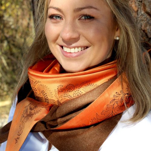 Handbedrucktes Trachten Dreieckstuch im herbstlichen Braun und Orange