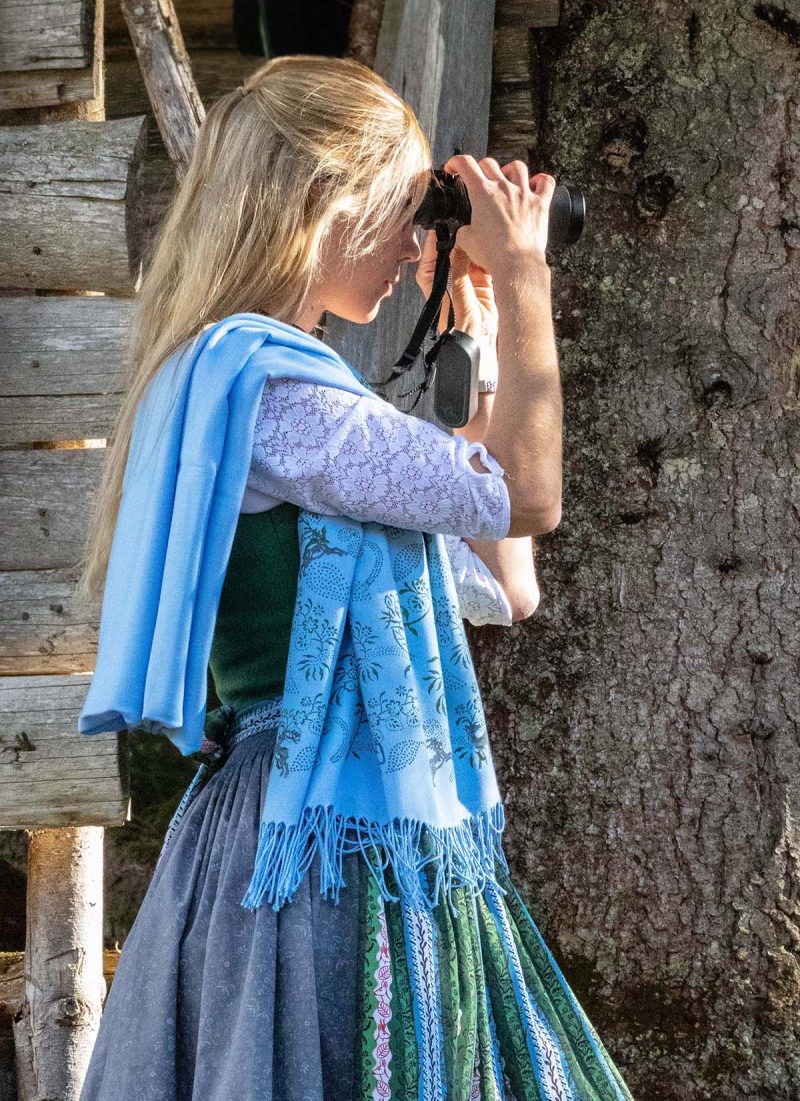 Jägerinnen Stola Hellblau – Bild 2
